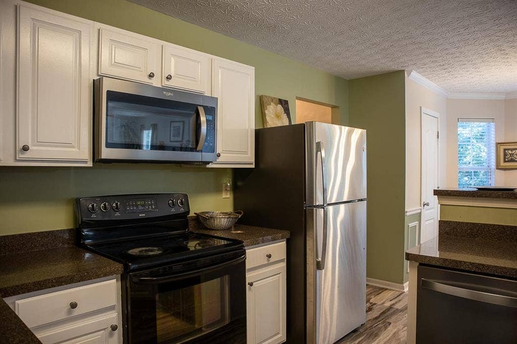 5 BR in College Park