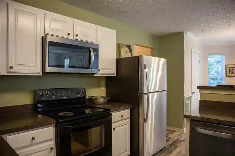 5 BR in College Park