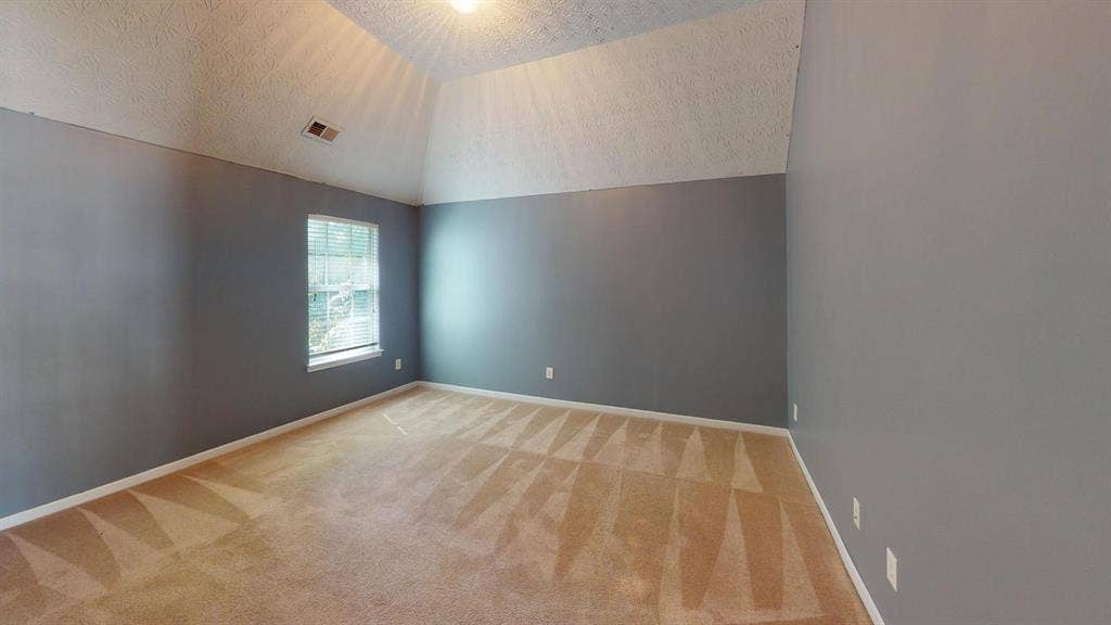 5 BR in College Park