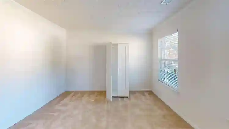 5 BR in College Park