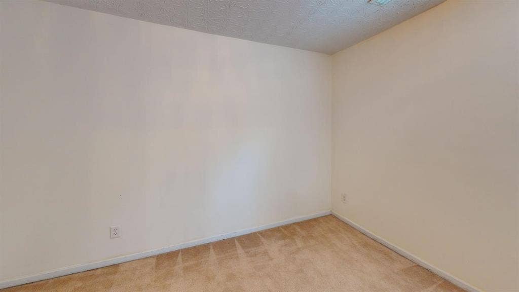 5 BR in College Park