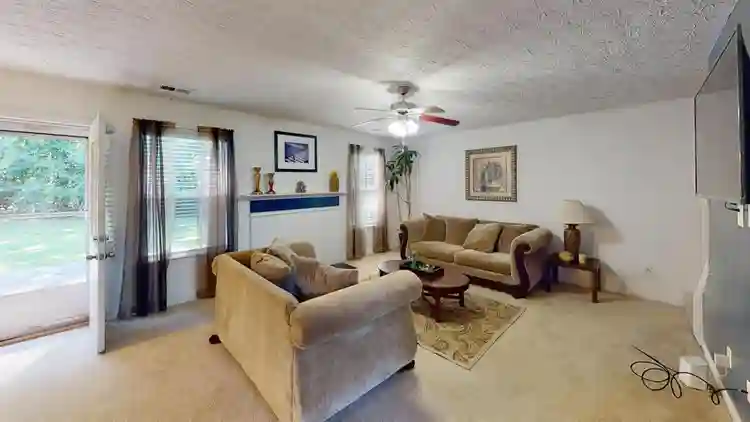 5 BR in College Park