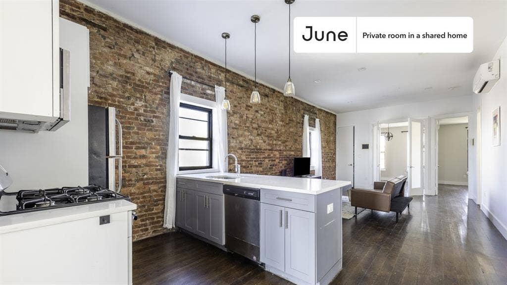 4 BR in New York City