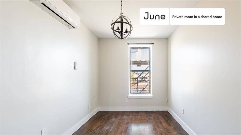 4 BR in New York City