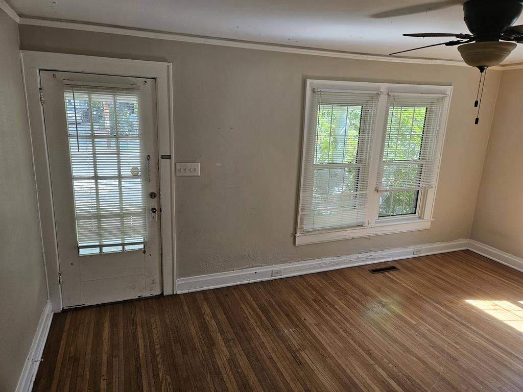 Room with private bathroom