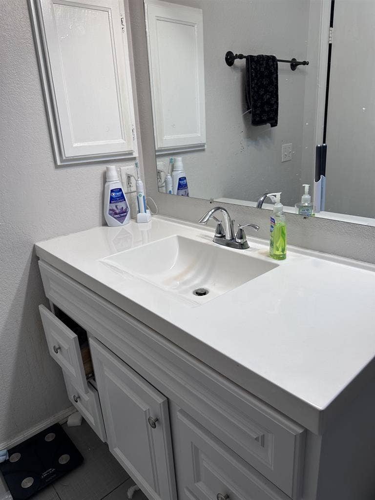 Private Room Available Immediately!