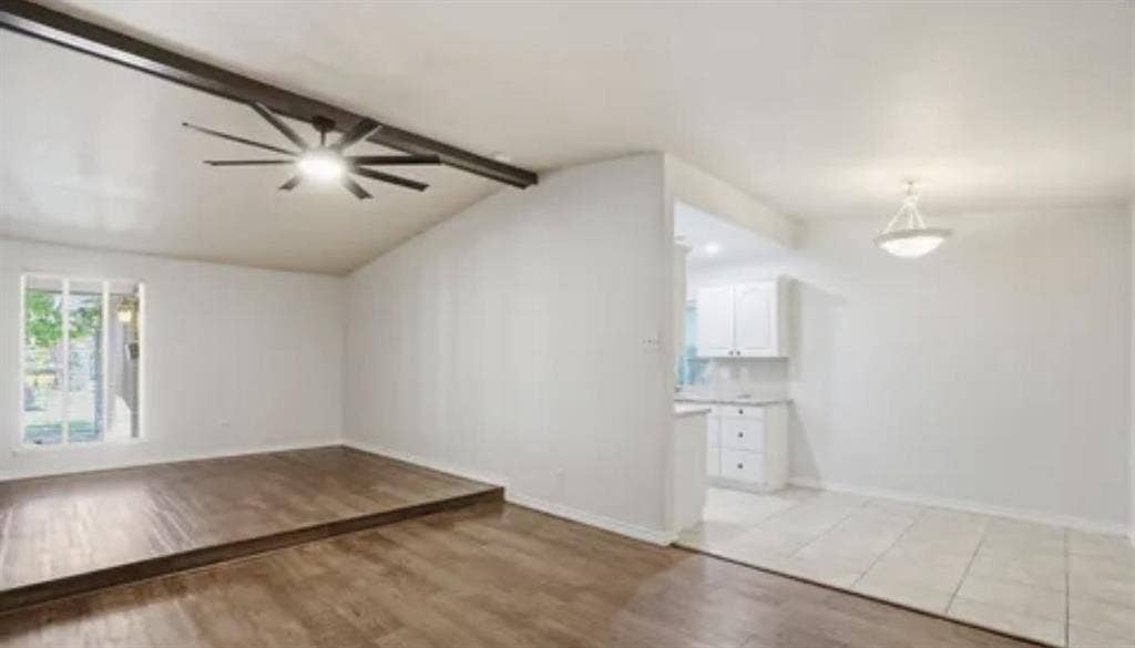Master Bed/Bath Home Lake Highlands