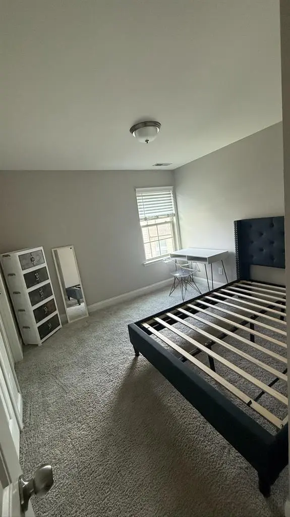 Private Room For Female