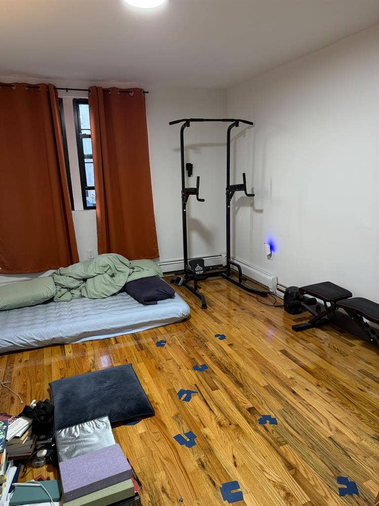 Private Room, private bathroom 10/1