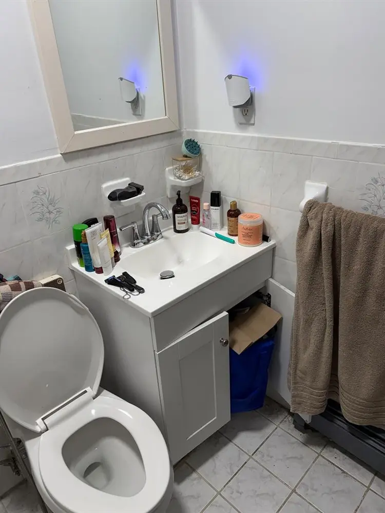 Private Room, private bathroom 10/1