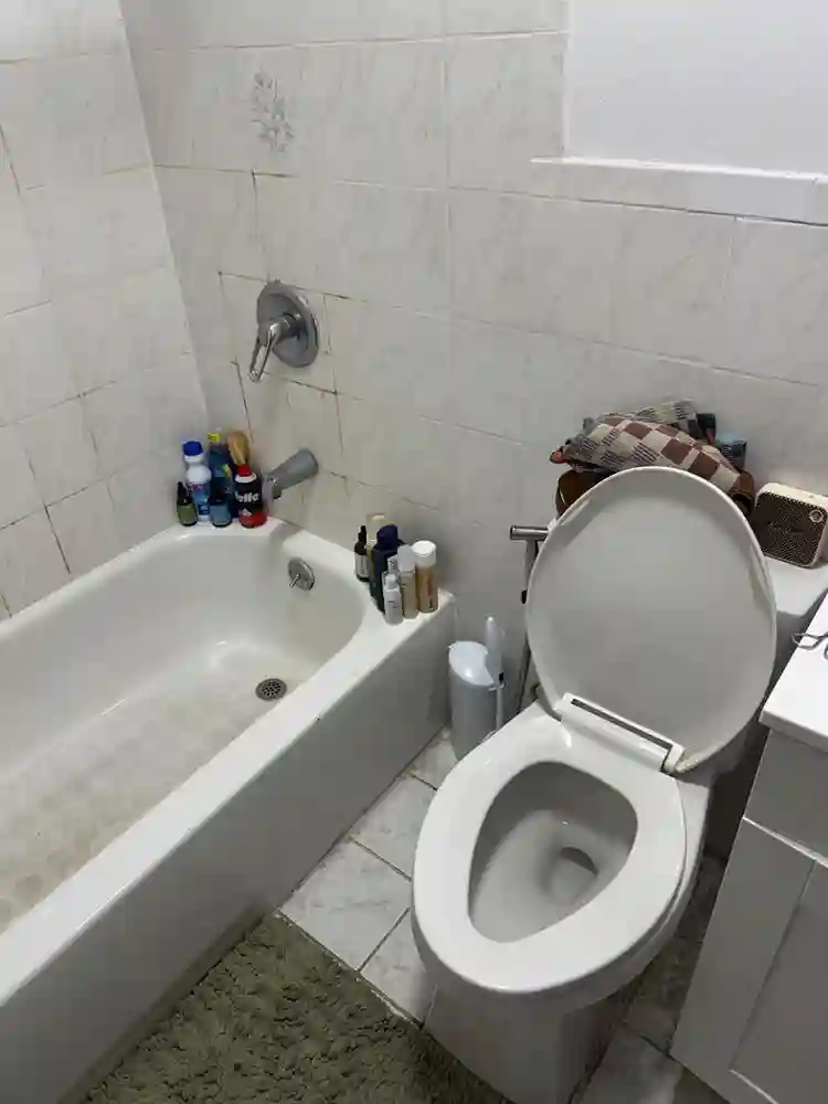 Private Room, private bathroom 10/1
