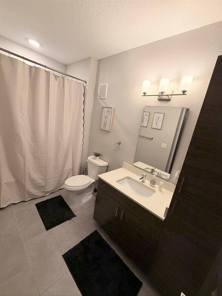 Nice furnished/unfurnished room