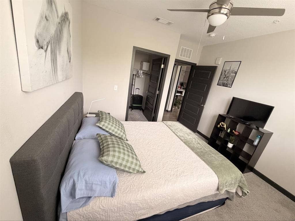 Nice furnished/unfurnished room