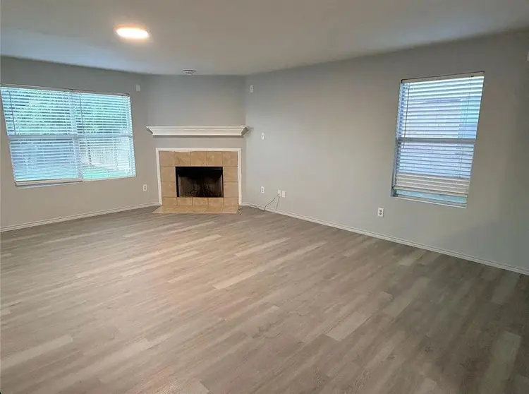 4 BR in Fort Worth