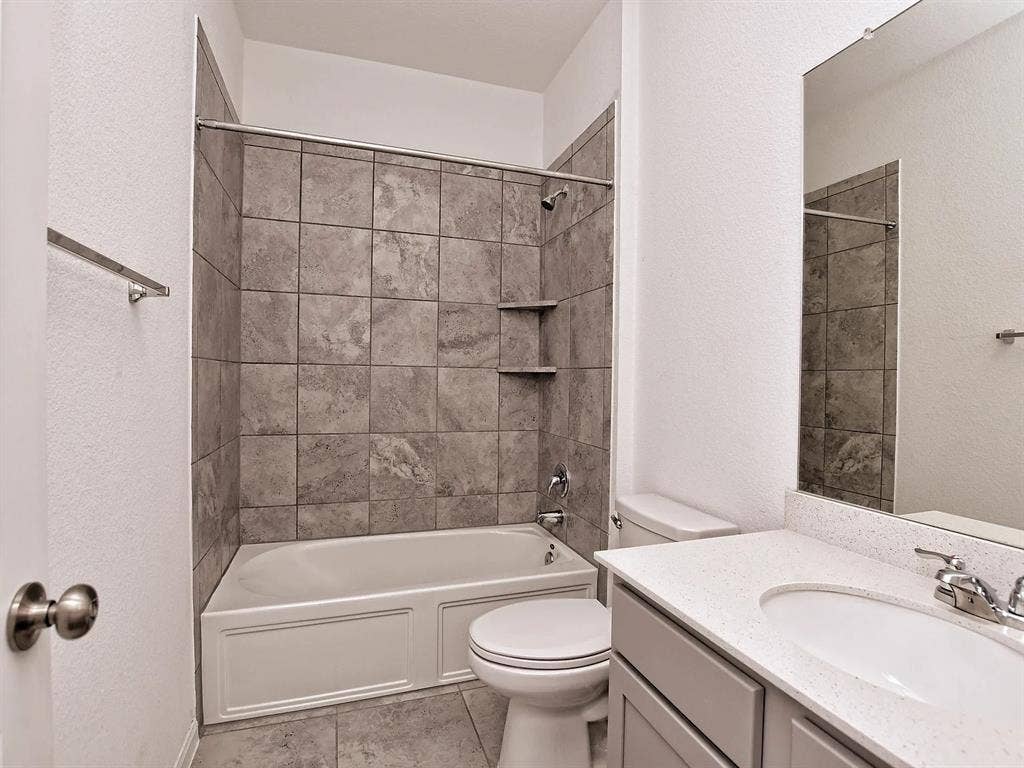4 BR in Georgetown