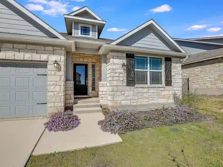 4 BR in Georgetown