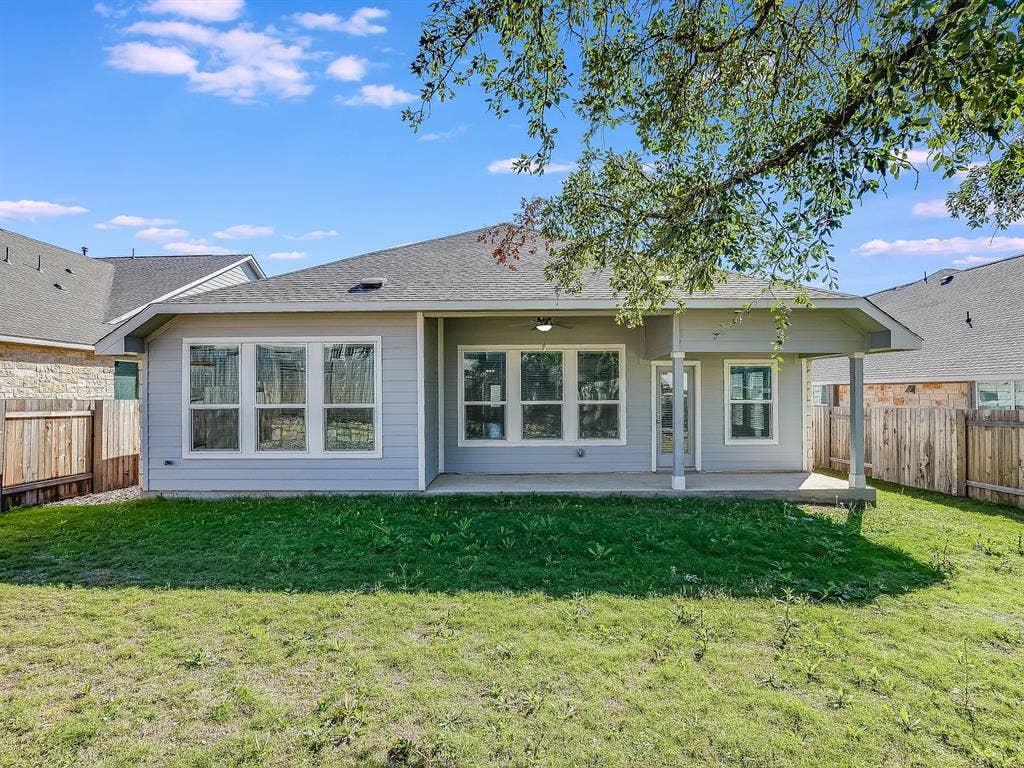 4 BR in Georgetown