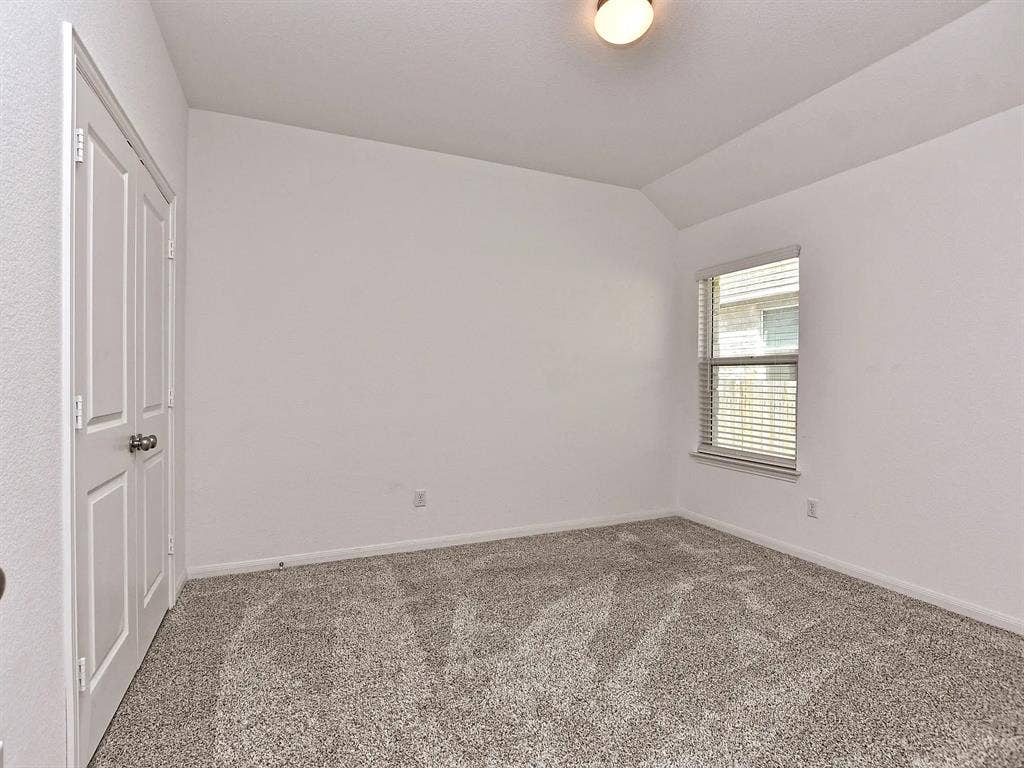 4 BR in Georgetown