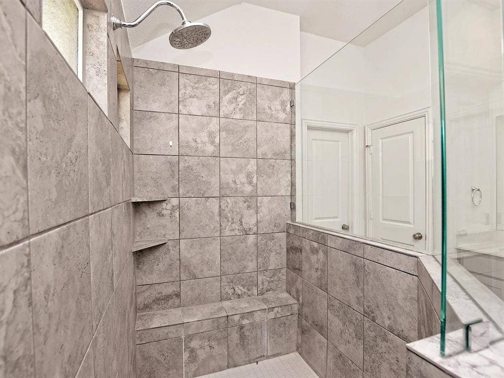 4 BR in Georgetown
