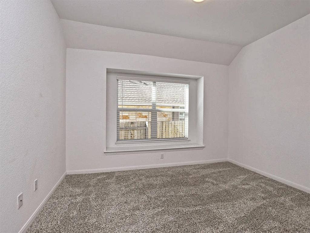 4 BR in Georgetown