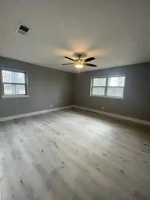 4 BR in Hurst