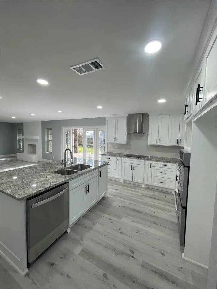 4 BR in Hurst
