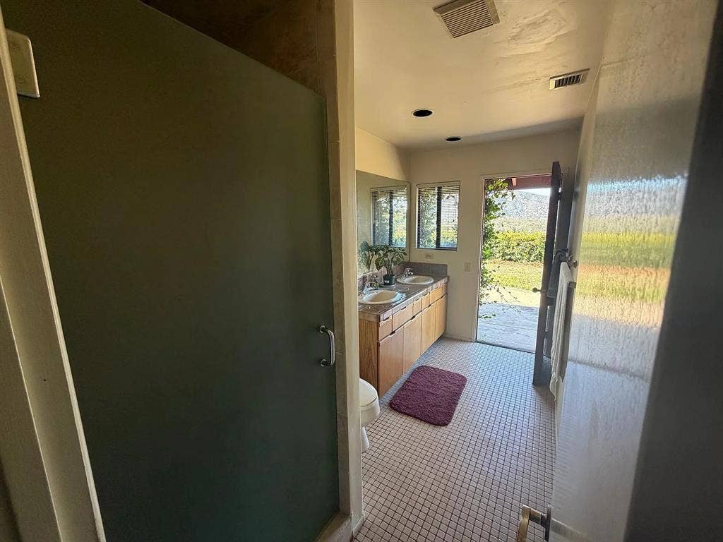 Room for Rent in Blossom Valley