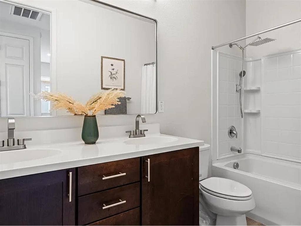 Looking for tenants