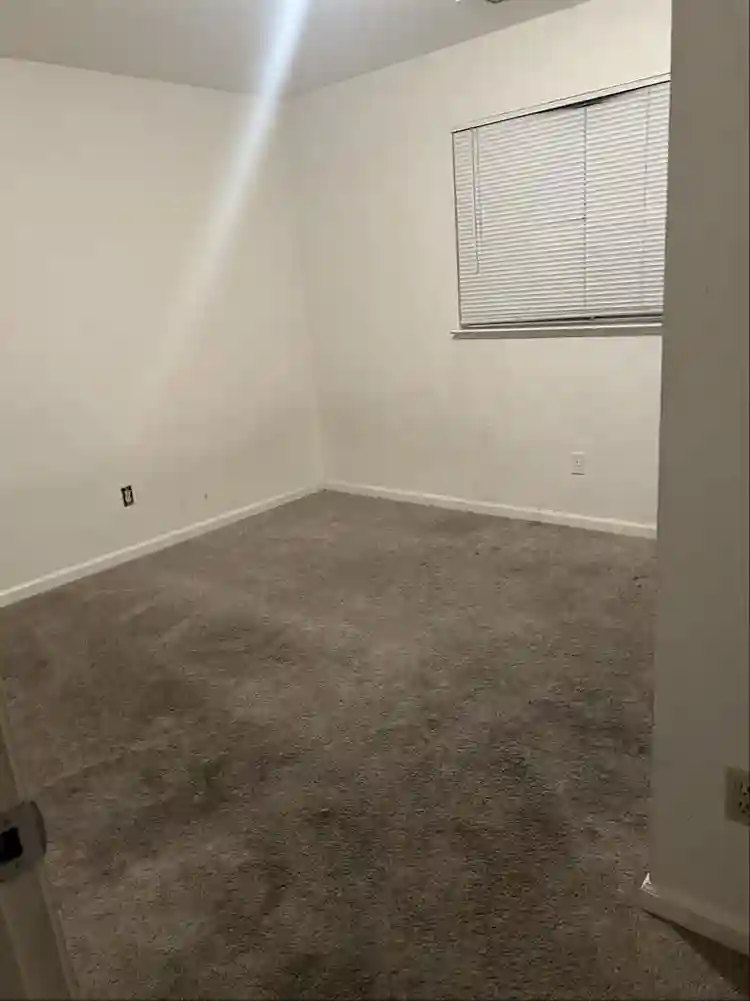 Upstairs Bedroom $900