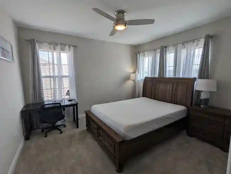 Private Room With Shared Bathroom