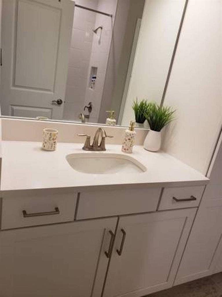 Private Room With Shared Bathroom