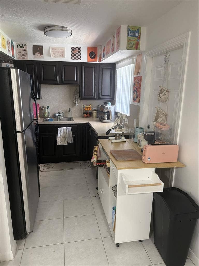 Room for rent!