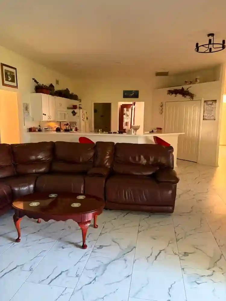 2-room 2-bath rental