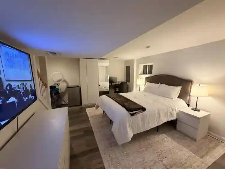 3BR/2BA Fully Furnished House