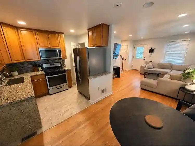 3BR/2BA Fully Furnished House