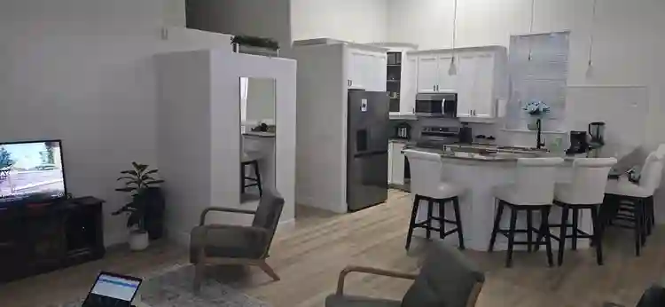 Private room all utilities included