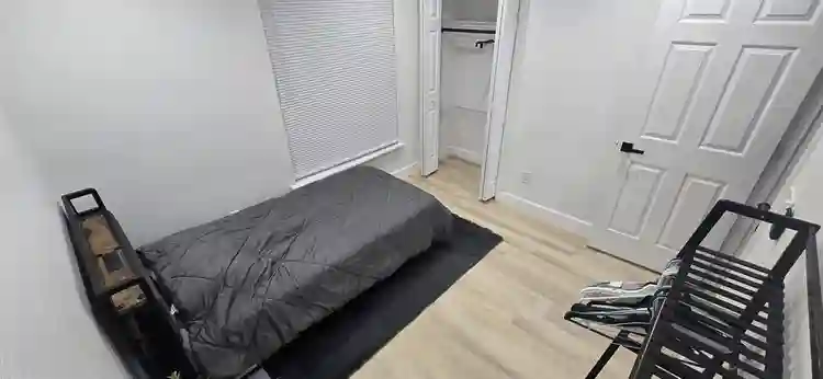 Private room all utilities included
