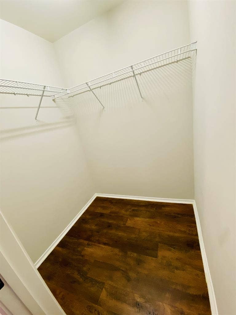 Dormitorio grande/large bedroom