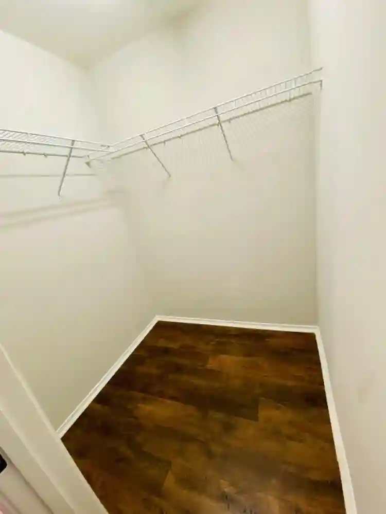 Dormitorio grande/large bedroom