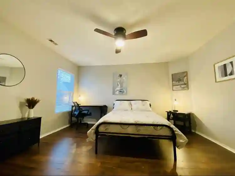 Dormitorio grande/large bedroom