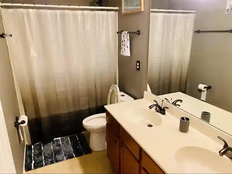 Dormitorio grande/large bedroom