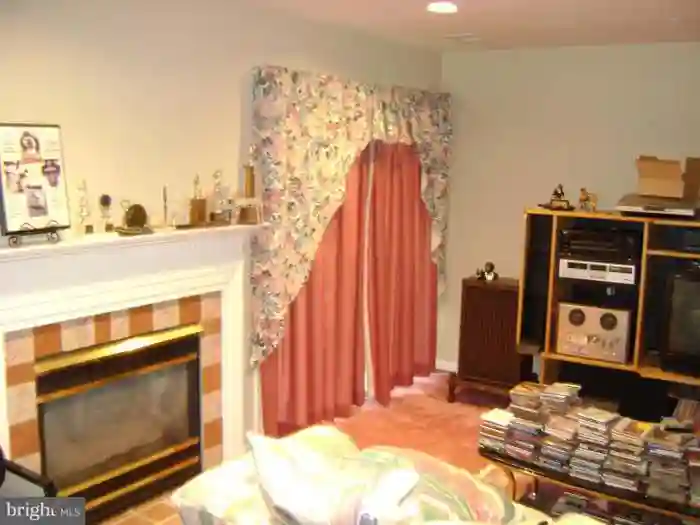 Large bedroom for rent