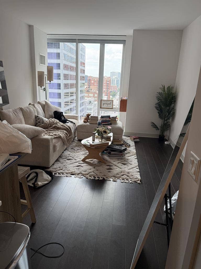 1B1B at Wolf Point East