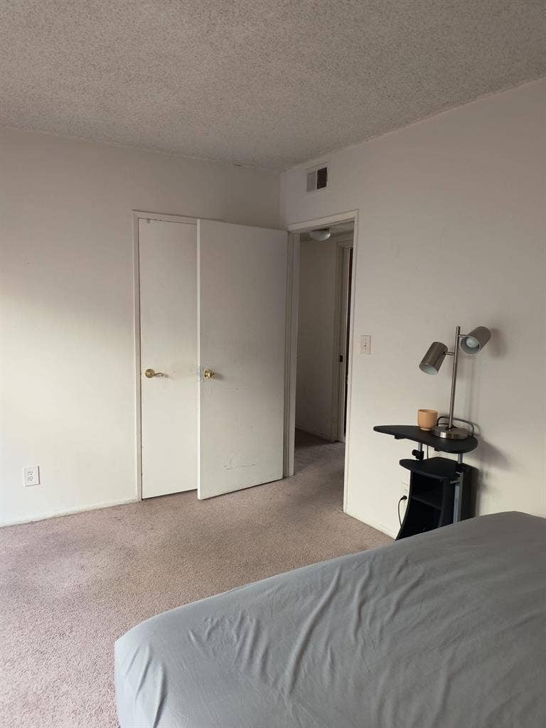 Private room + private bathroom