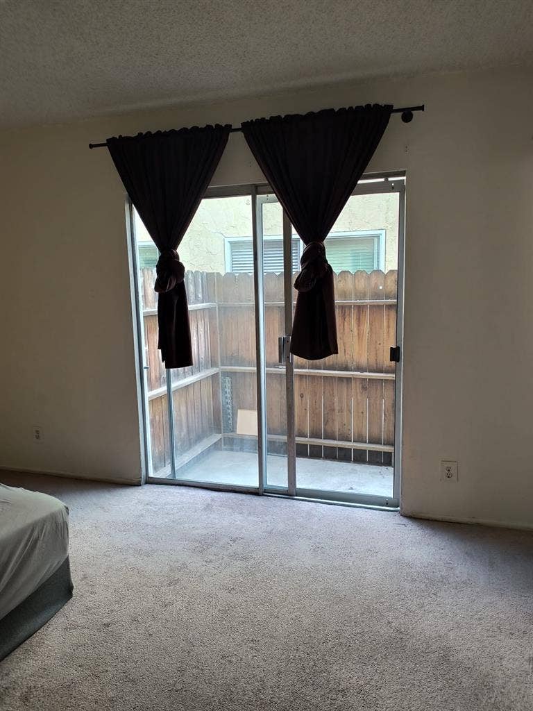 Private room + private bathroom