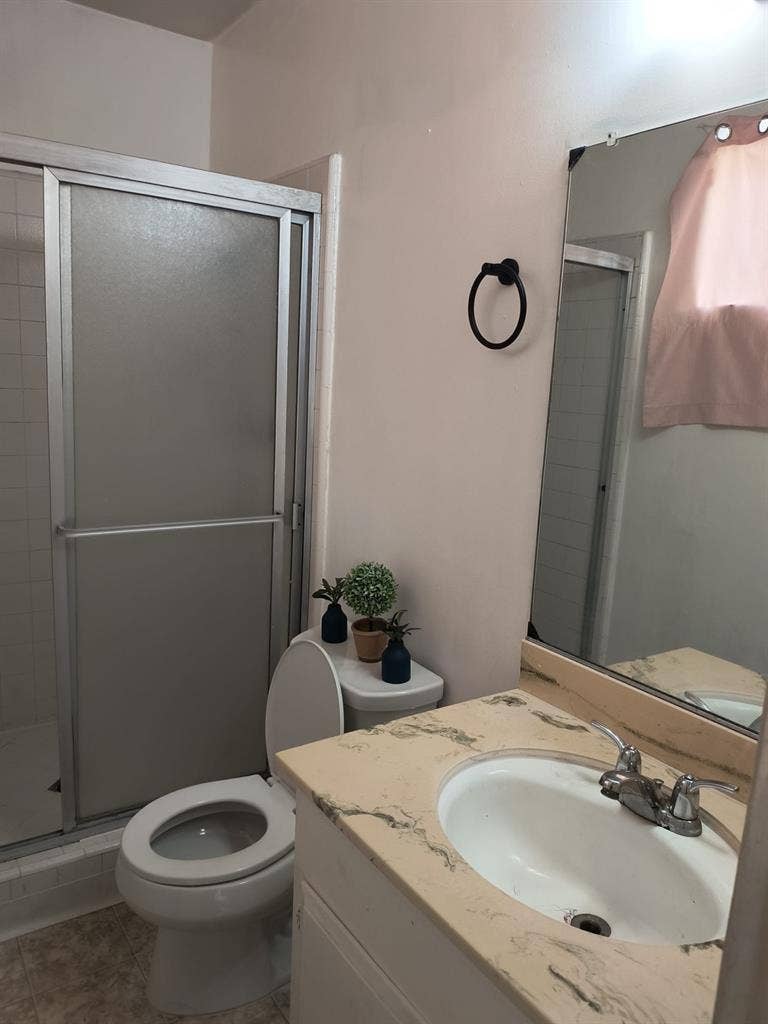 Private room + private bathroom