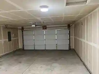 Looking for New Roommate