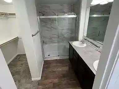 Looking for New Roommate