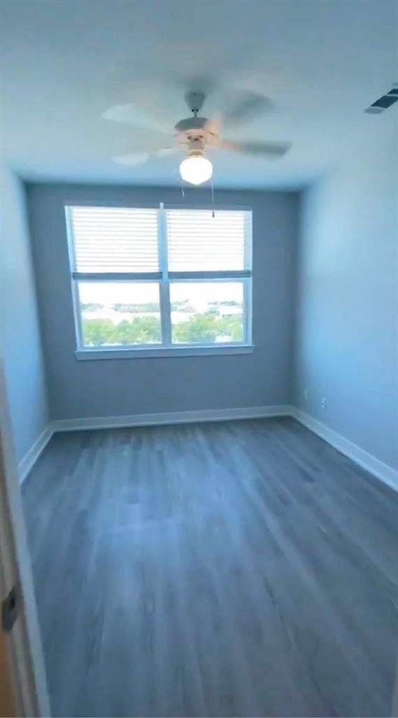 Looking to transfer lease (male)