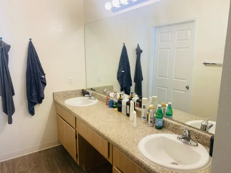 2 bed/2bath apartment Green Valley